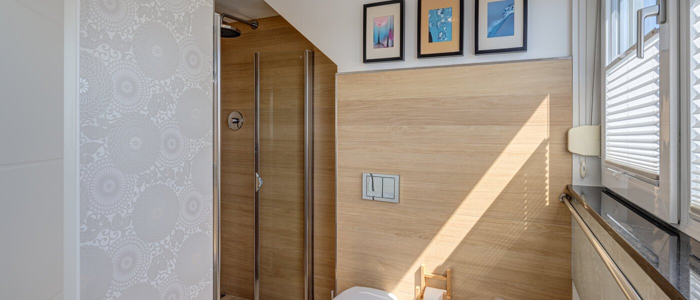 マンション München Berg am Laim 04 浴室 9597