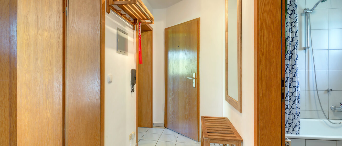 マンション München Waldtrudering 01 玄関入り口 9604