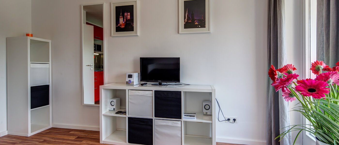 アパルトマン München Schwabing-Nord (zw. Leopoldstraße & Englischen Garten) 02 リビングルーム 9622