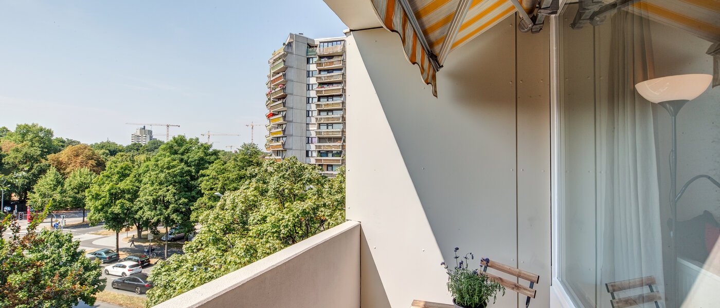 アパルトマン München Schwabing-Nord (zw. Leopoldstraße & Englischen Garten) 01 ベランダ 9622