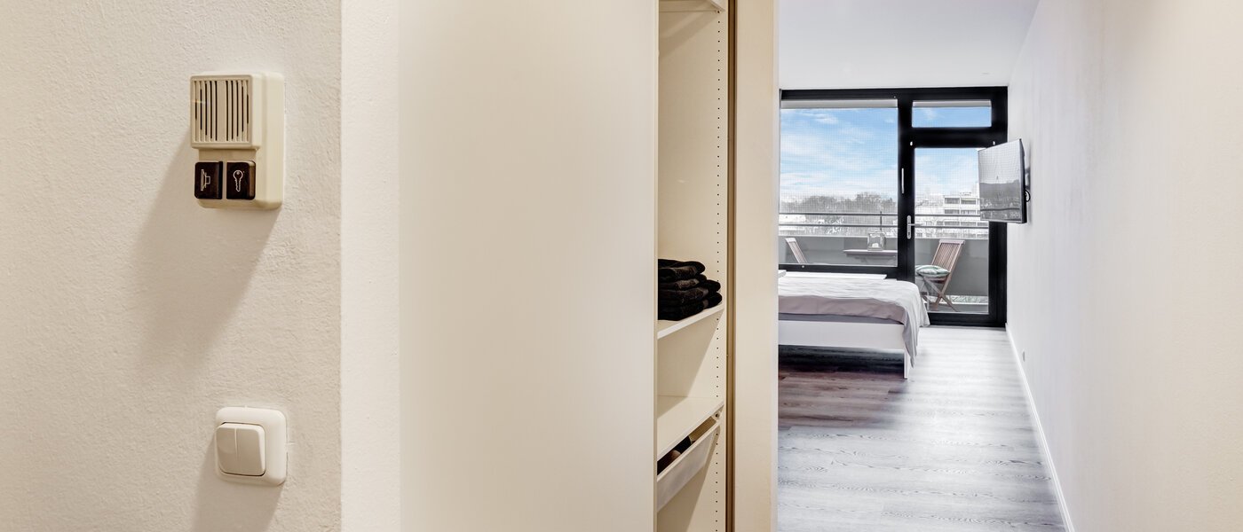 アパルトマン München Haidhausen 02 玄関入り口 9633