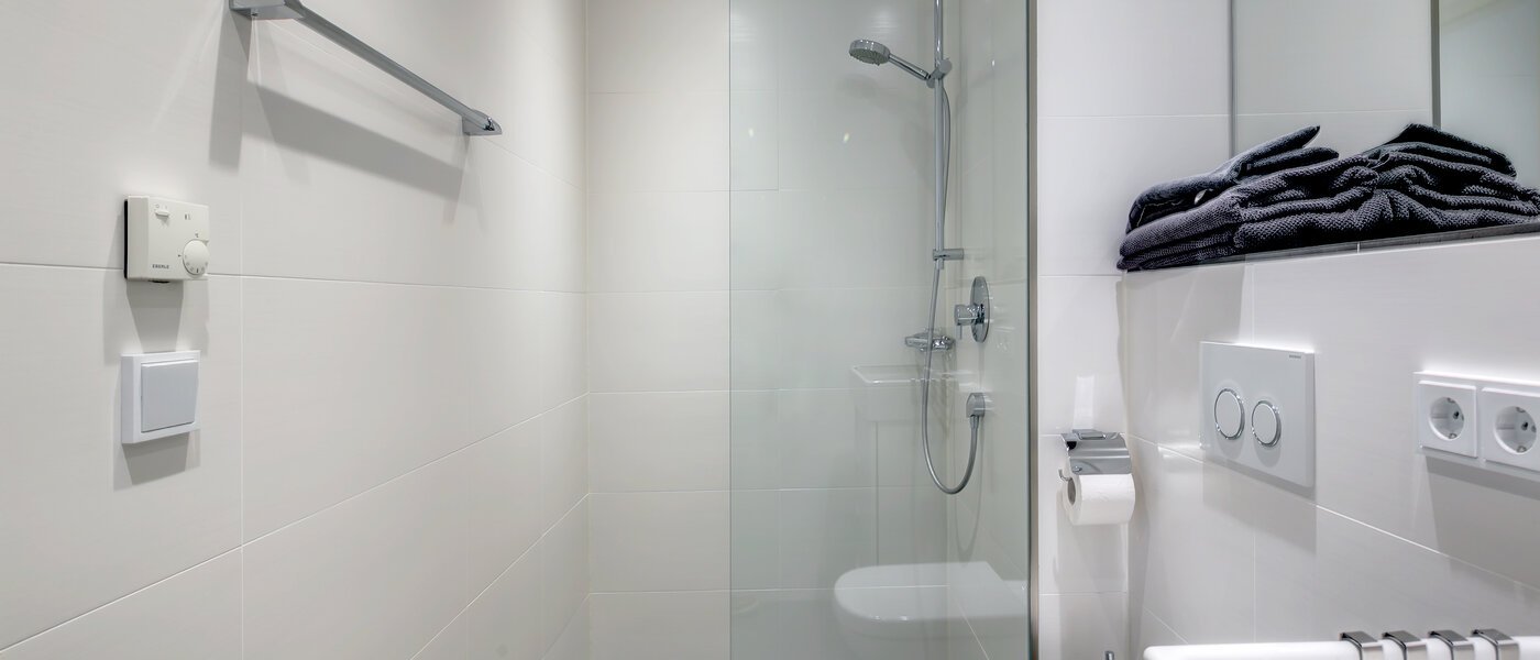 複層－回廊住宅 Unterschleißheim Lohhof 01 浴室 9676