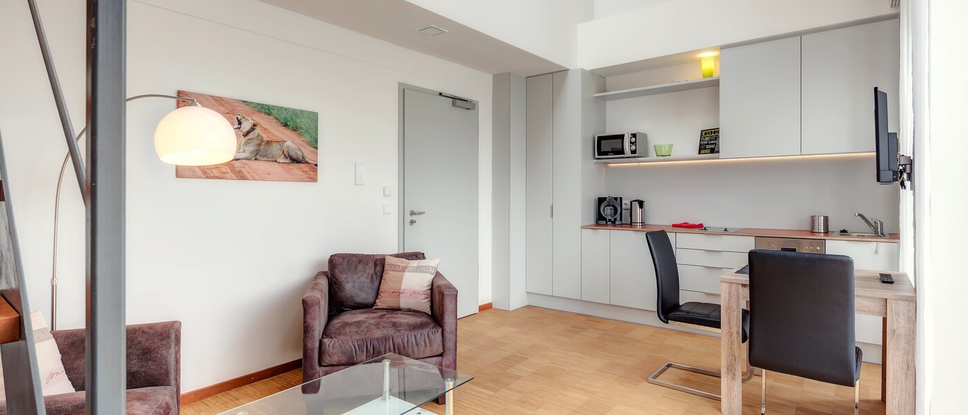 複層－回廊住宅 Unterschleißheim 03 リビングルーム 9678