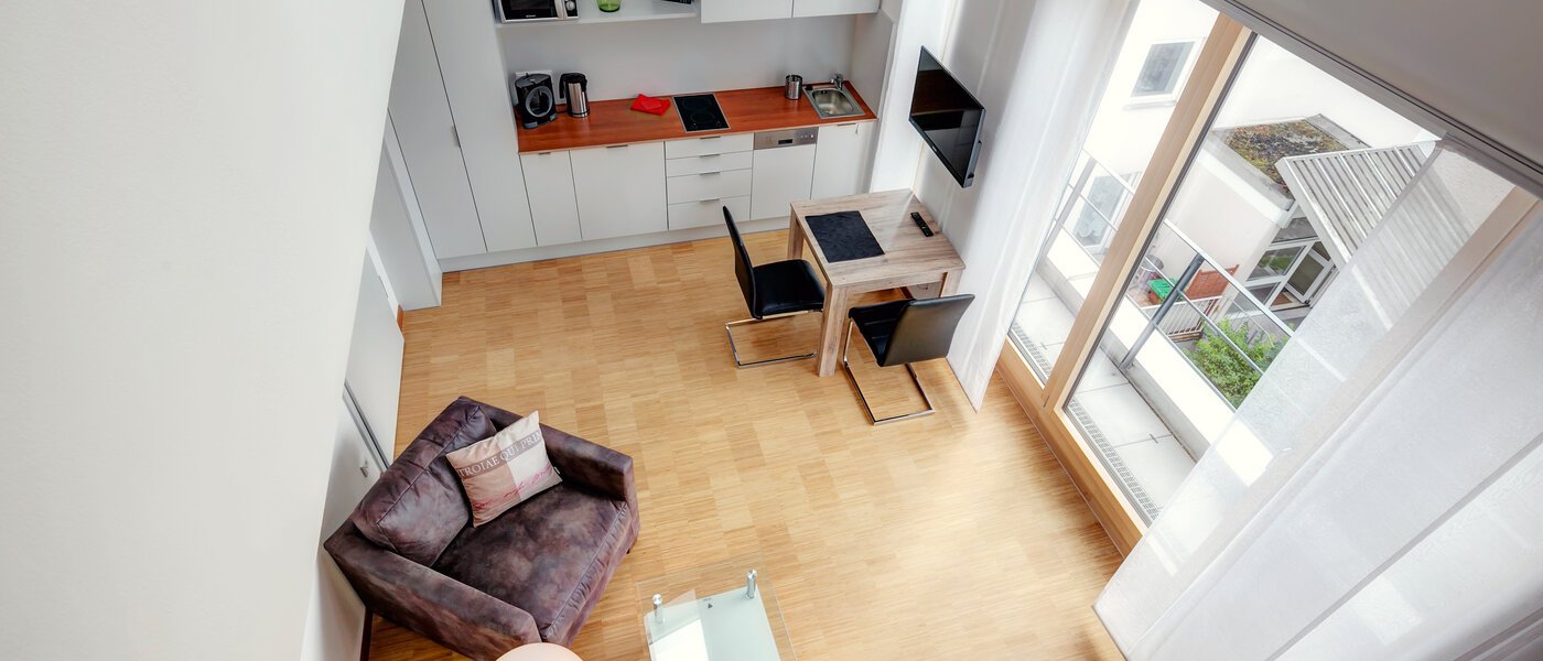 複層－回廊住宅 Unterschleißheim 05 リビングルーム 9678