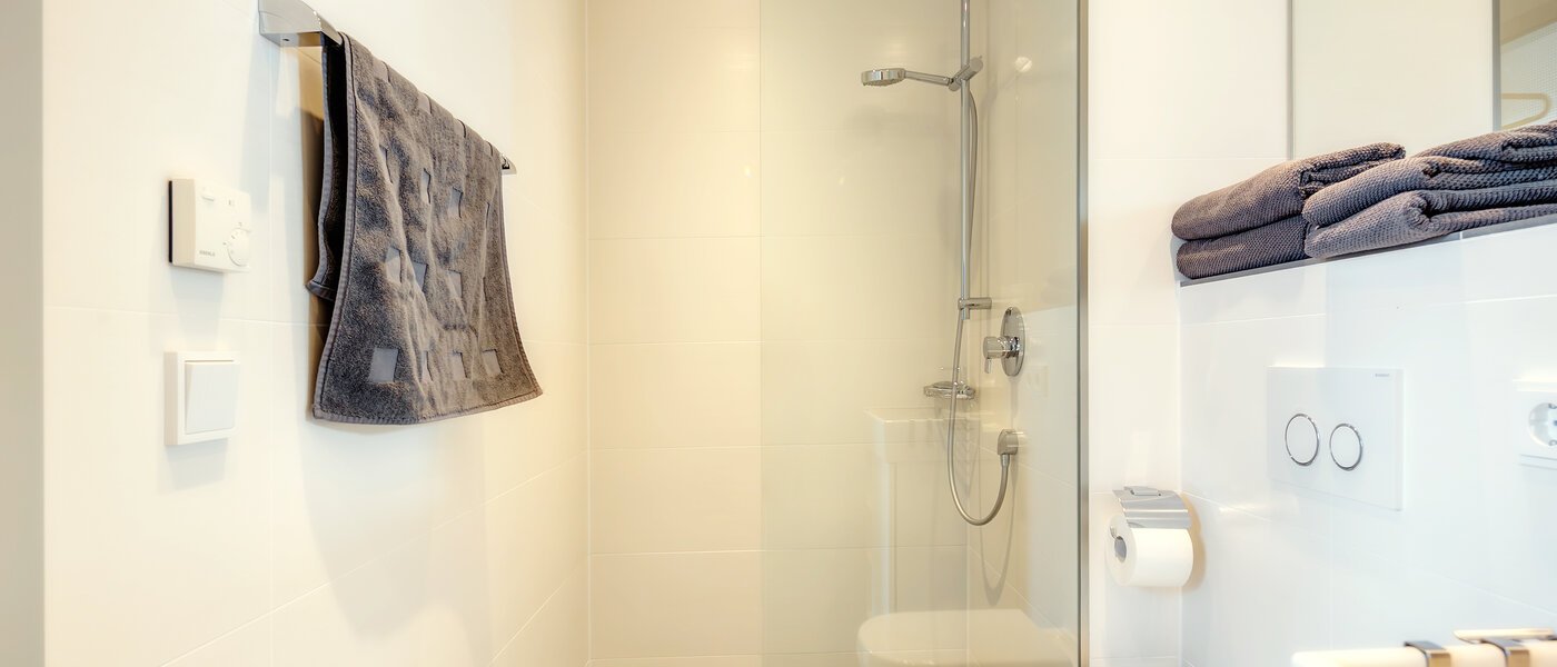 複層－回廊住宅 Unterschleißheim 01 浴室 9678