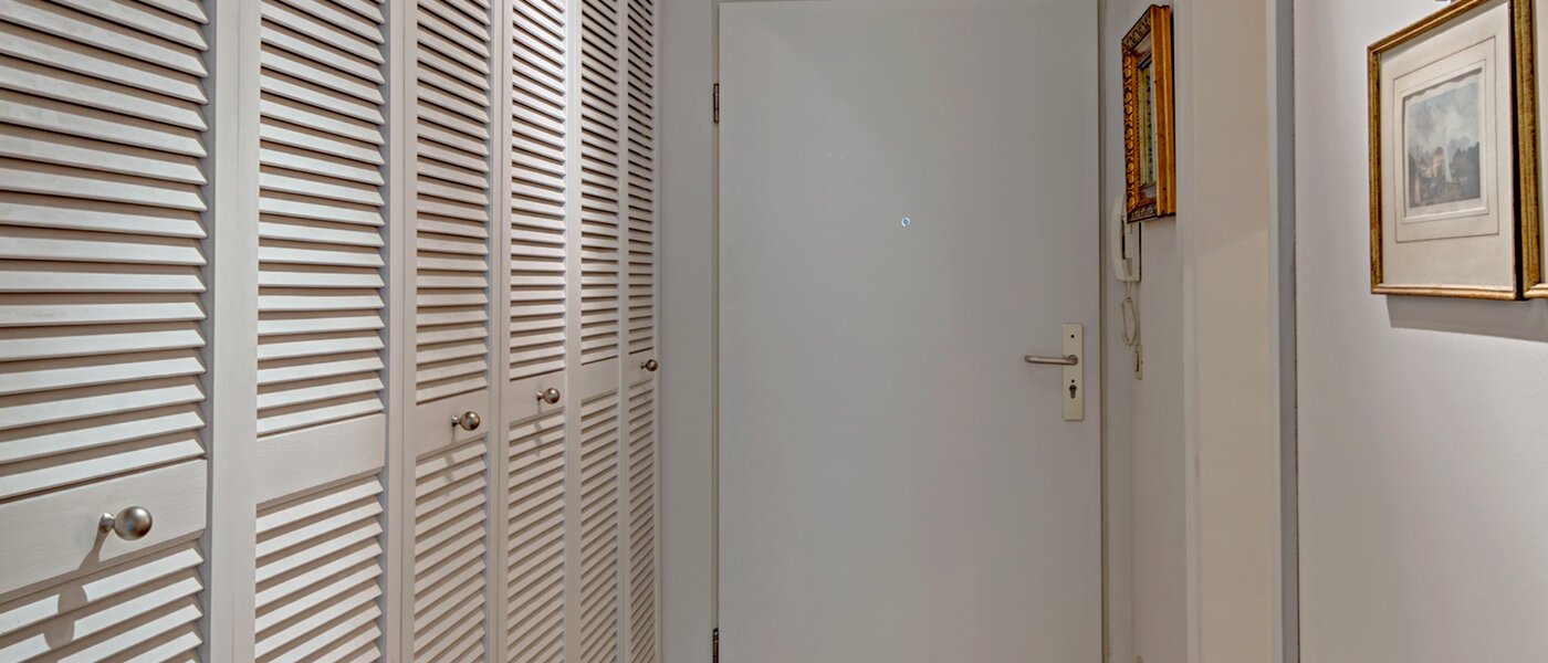 マンション München Haidhausen 02 玄関入り口 9683