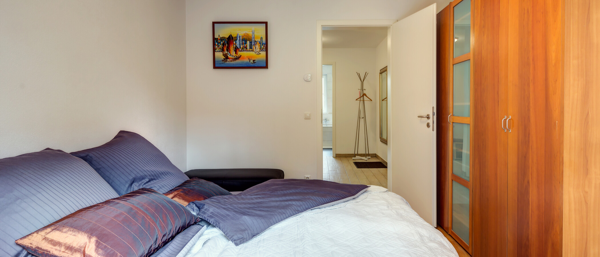 庭付き住宅 München Forstenried 04 寝室 9703