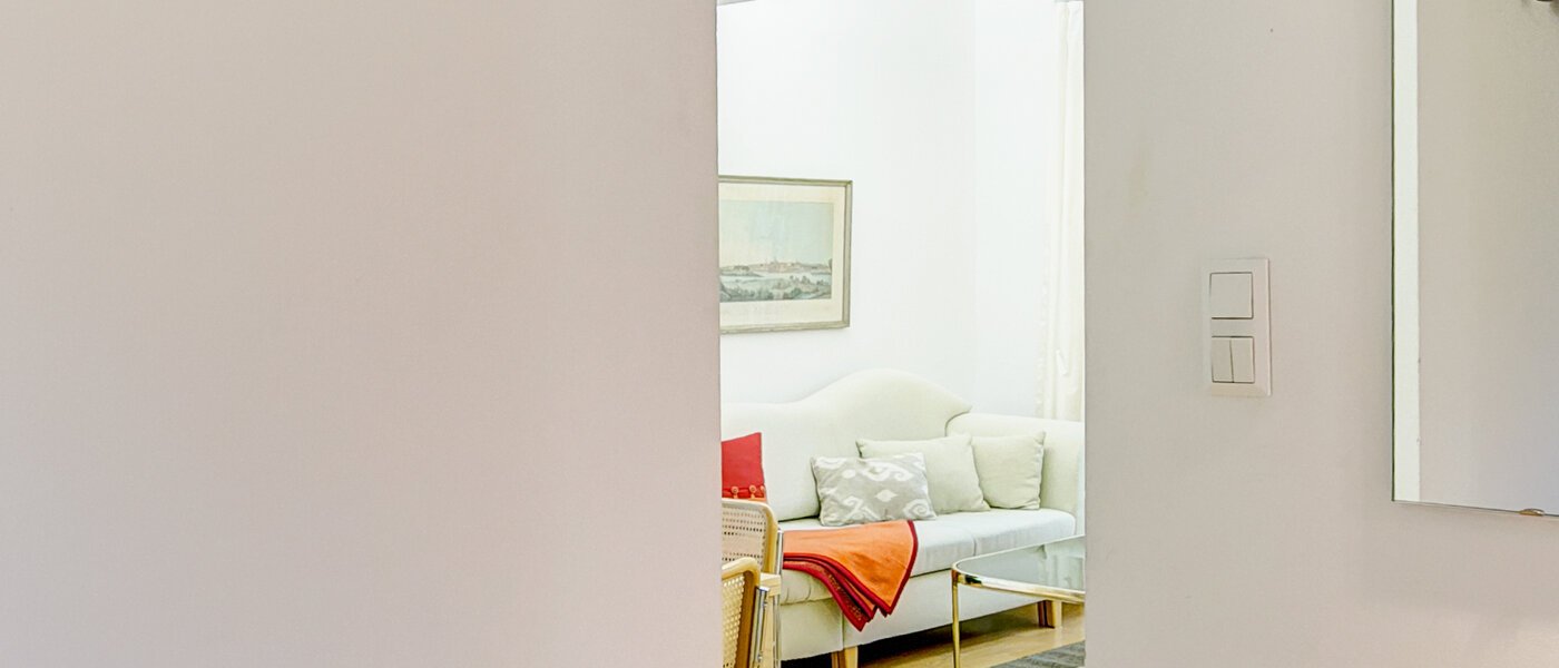 庭付き住宅 Gauting Stockdorf 03 玄関入り口 9728