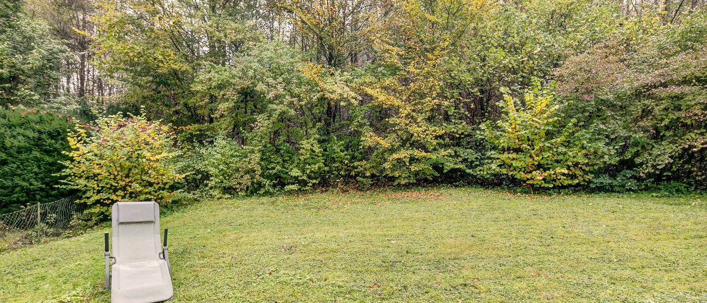 庭付き住宅 Gauting Stockdorf 02 庭 9728