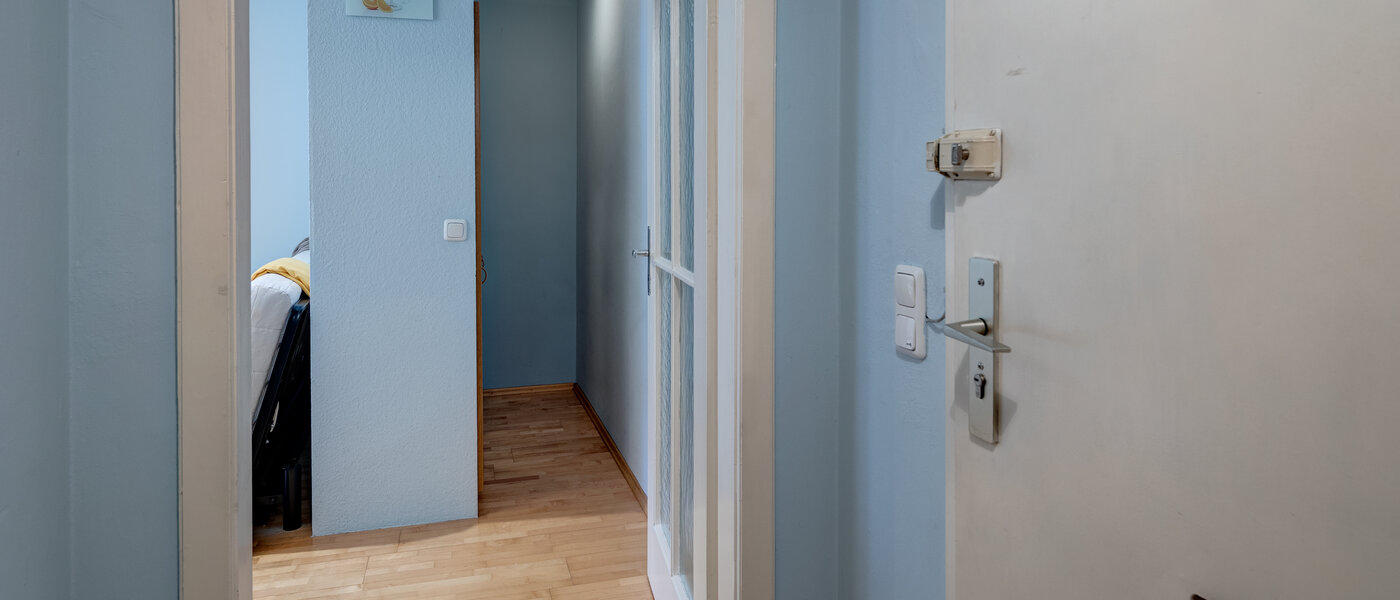 マンション München Schwabing 01 玄関入り口 973