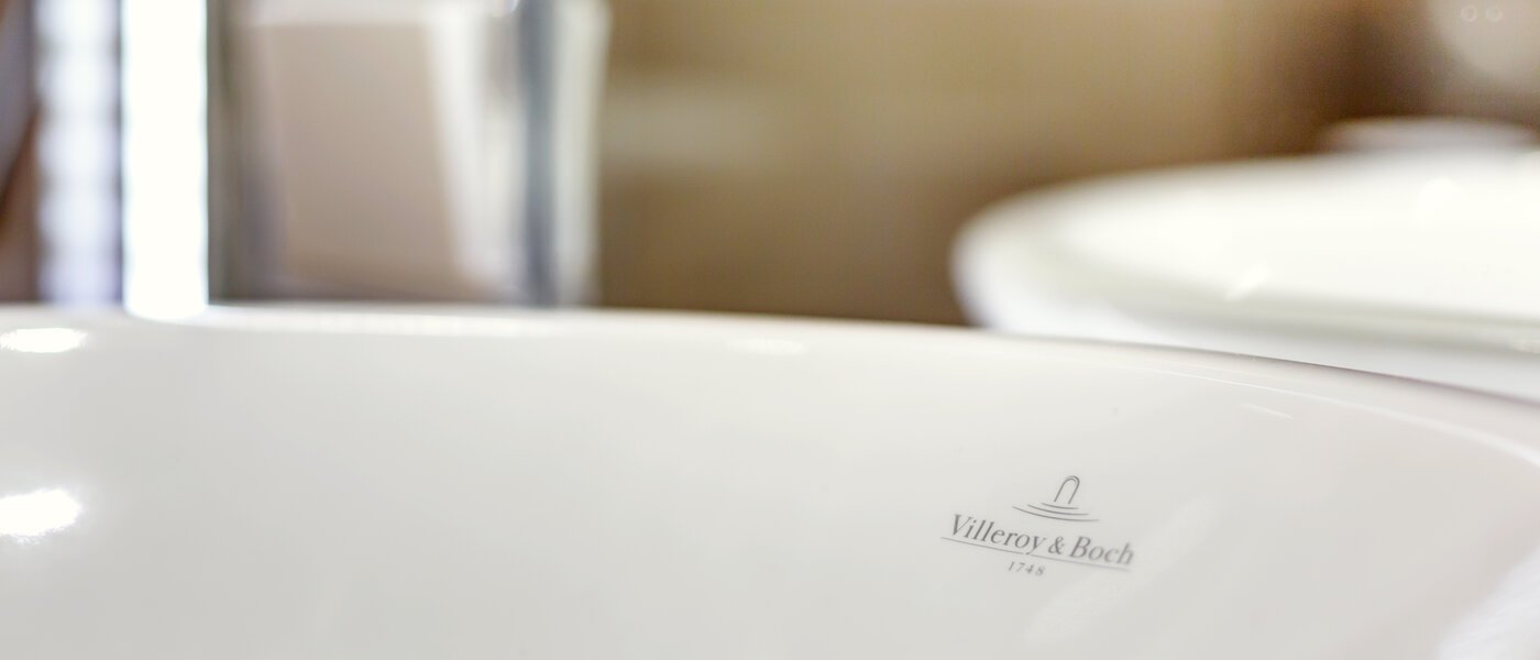 アパルトマン München Neuhausen 05 浴室 9737