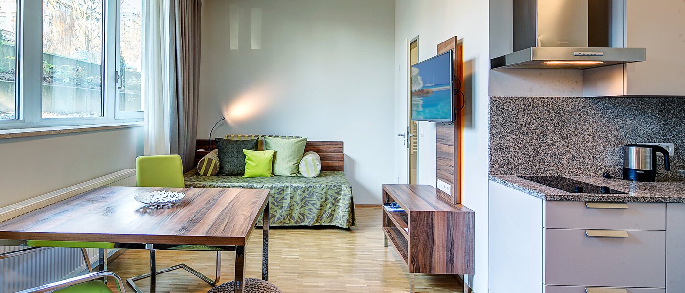 マンション Ismaning 05 リビングルーム 9764