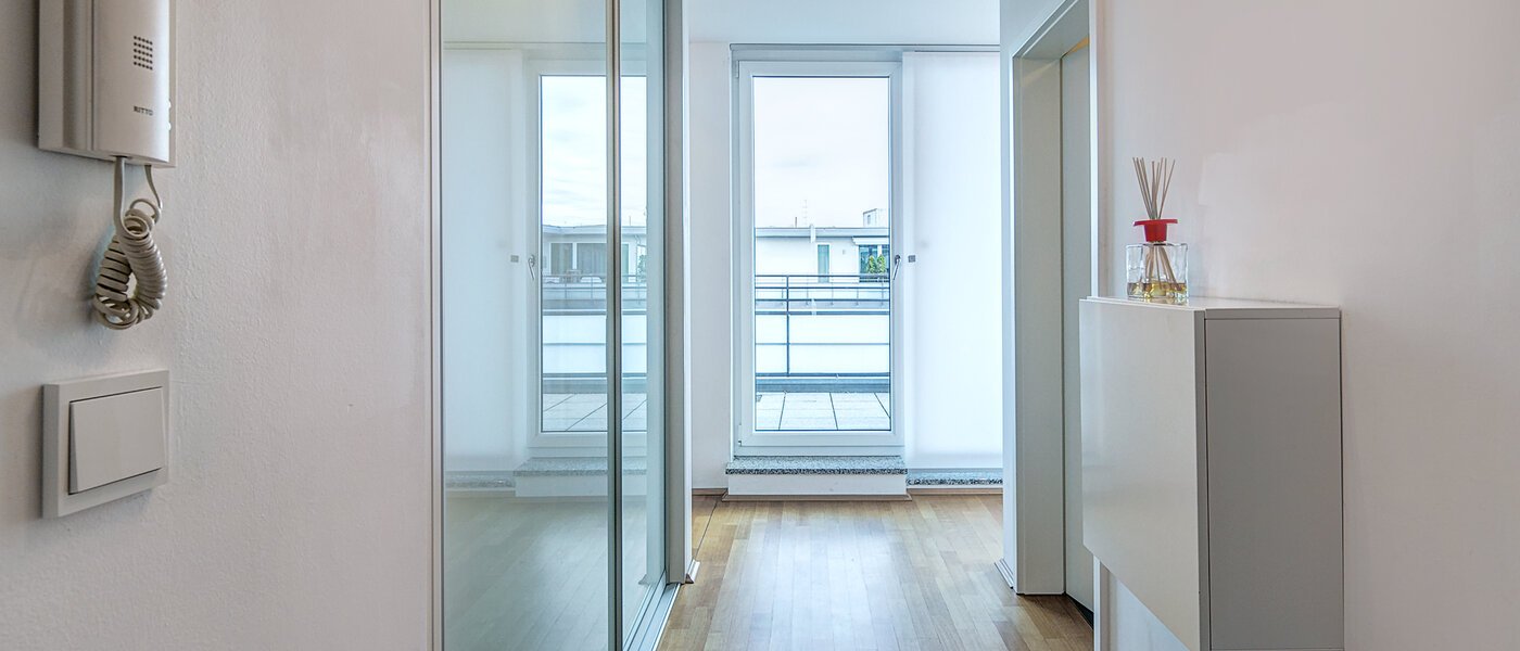 ペントハウス住宅 München Obergiesing 03 玄関入り口 9778