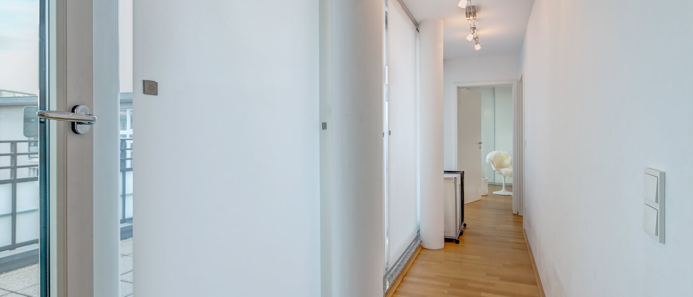 ペントハウス住宅 München Obergiesing 05 玄関入り口 9778