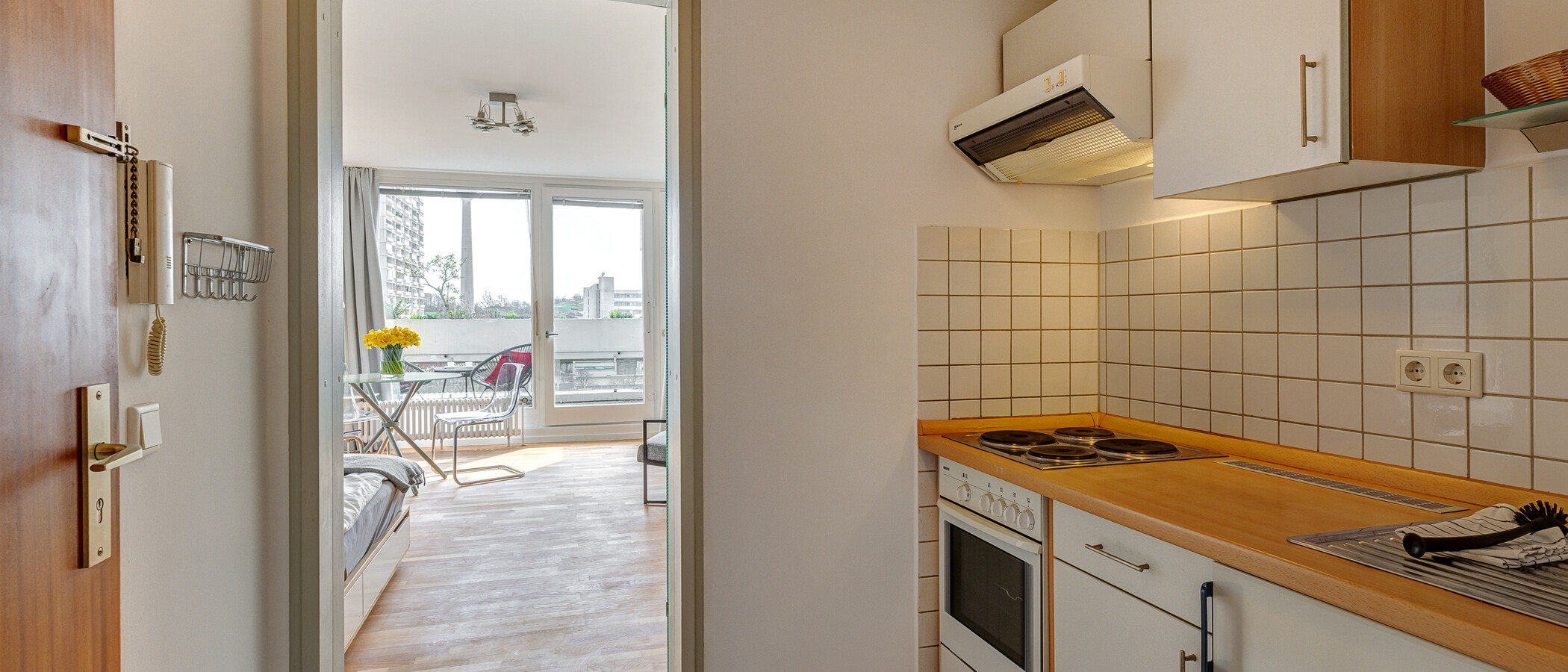 マンション München Olympiadorf 02 玄関入り口 9781