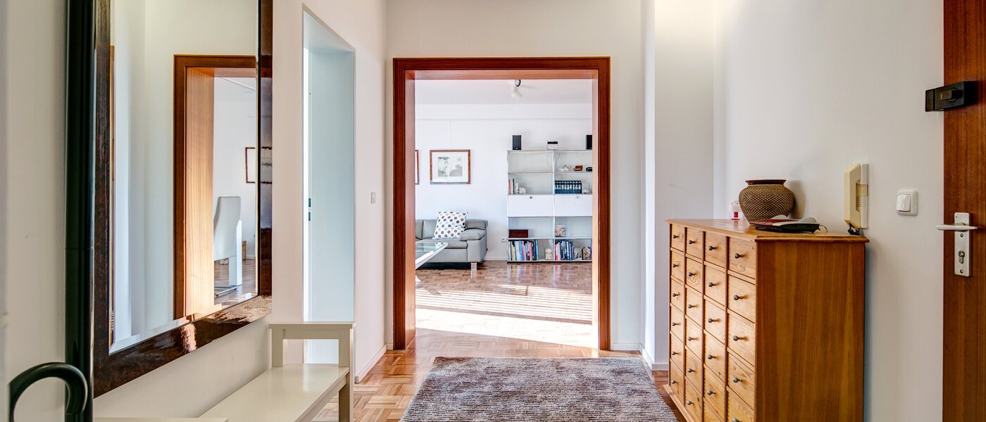 マンション München Berg am Laim 01 玄関入り口 9783