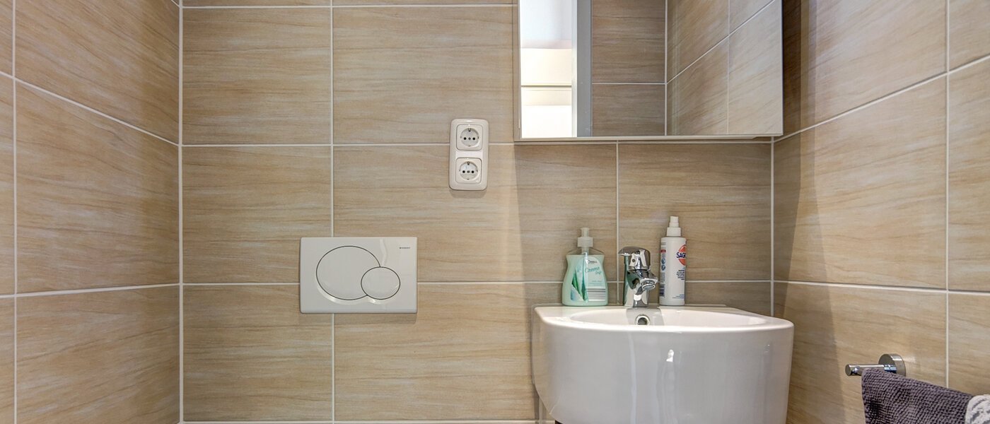 マンション München Berg am Laim 01 ゲスト用 WC 9783