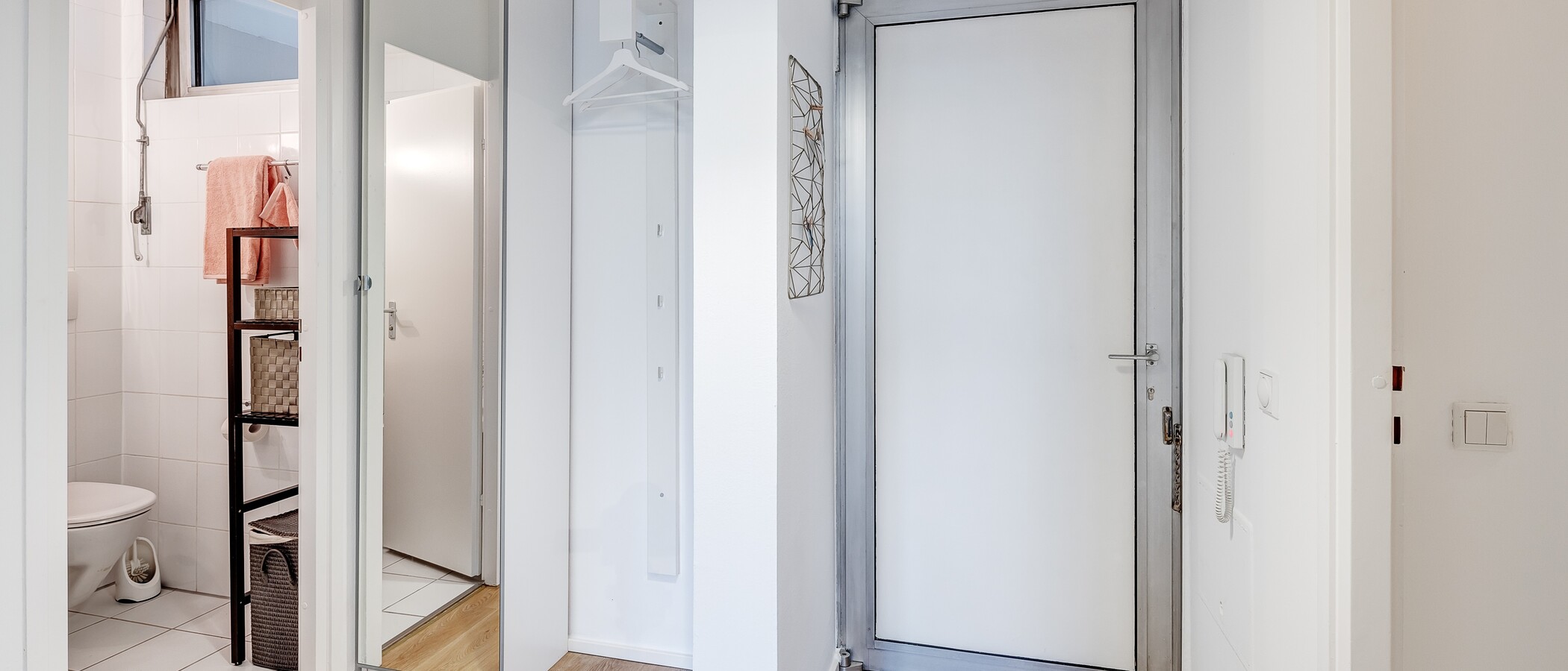 マンション München Schwabing-Nord (zw. Leopoldstraße & Englischen Garten) 03 玄関入り口 9789