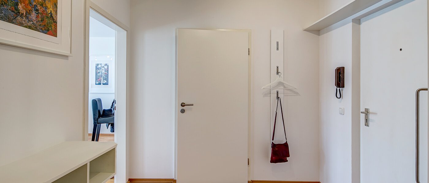 マンション München Solln 01 玄関入り口 9857