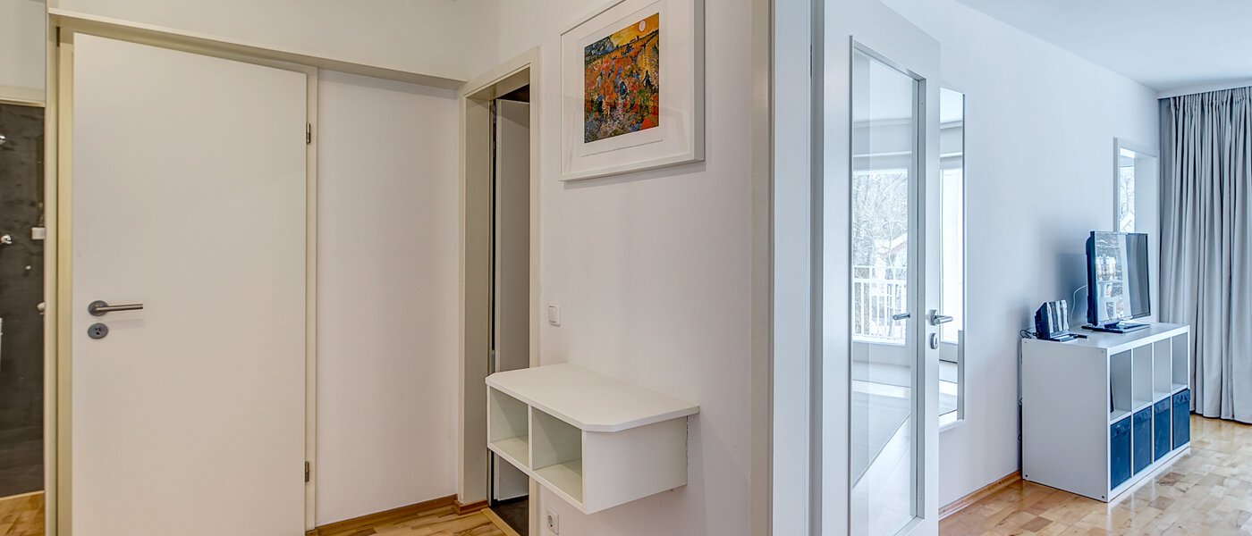 マンション München Solln 02 玄関入り口 9857