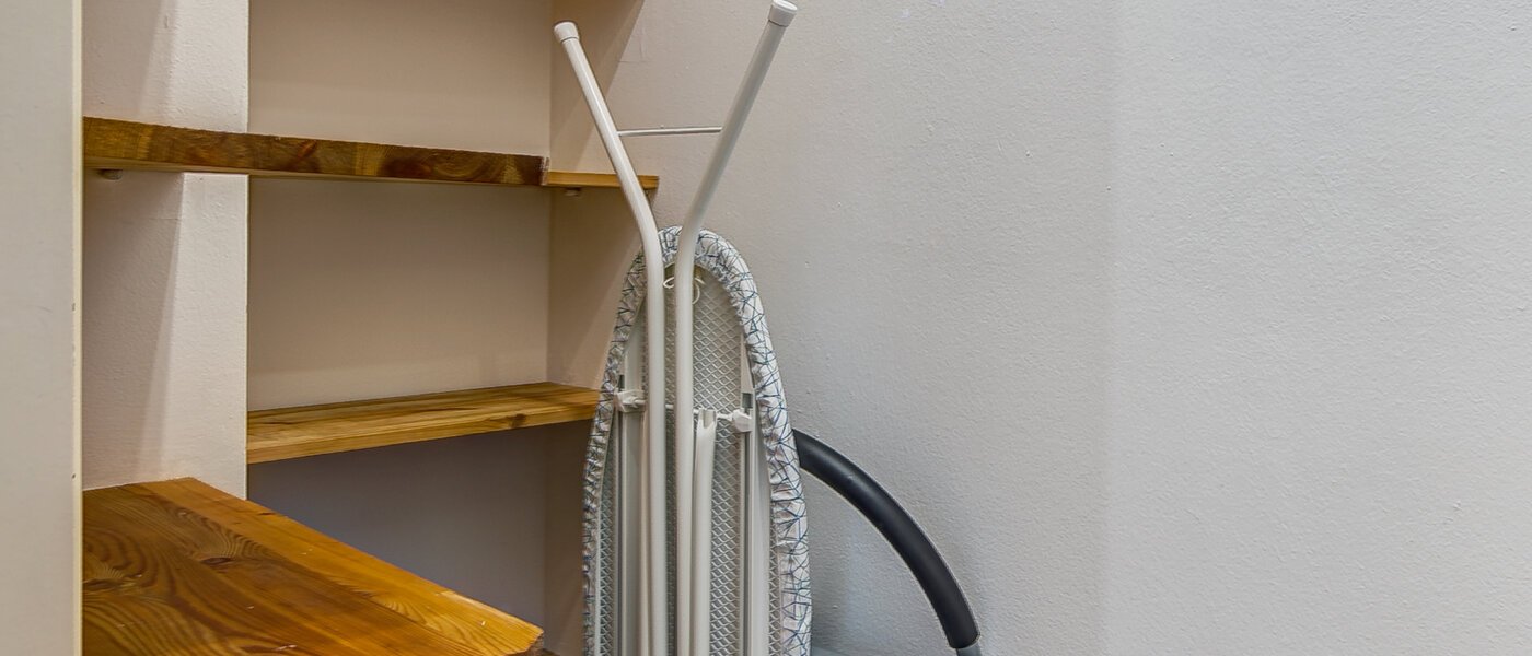 マンション München Solln 02 貯蔵室 9857