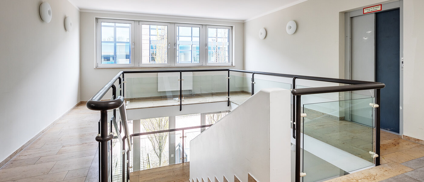 マンション Ismaning 02 階段 9908