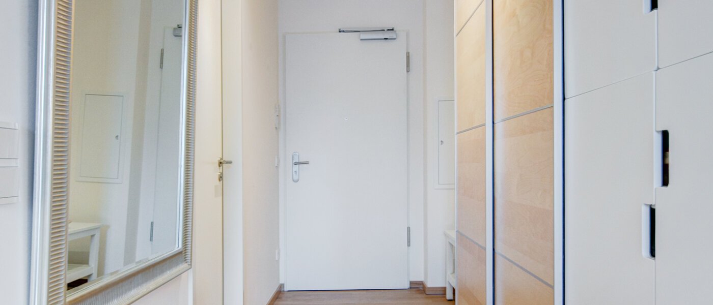 アパルトマン München Giesing 01 玄関入り口 9916