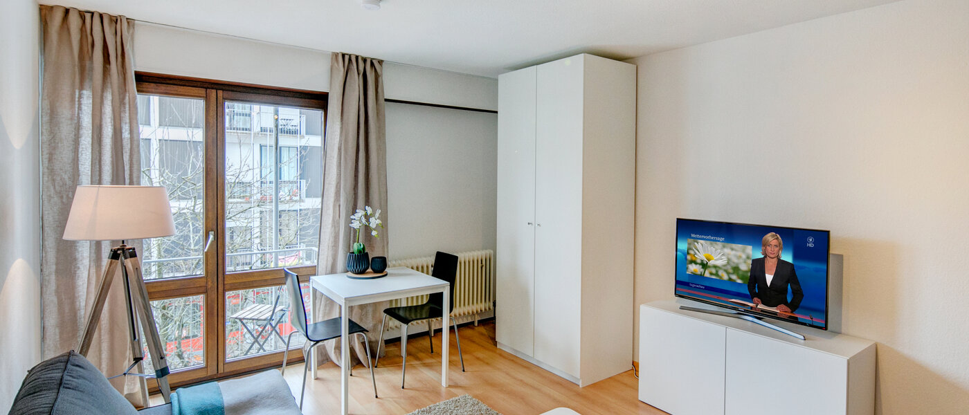 マンション Unterschleißheim 04 リビングルーム 9952