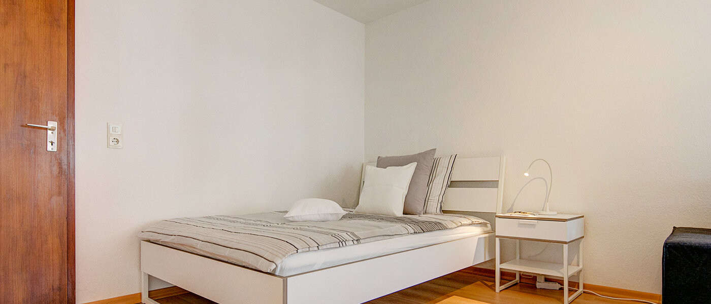 マンション Unterschleißheim 01 寝室 9952