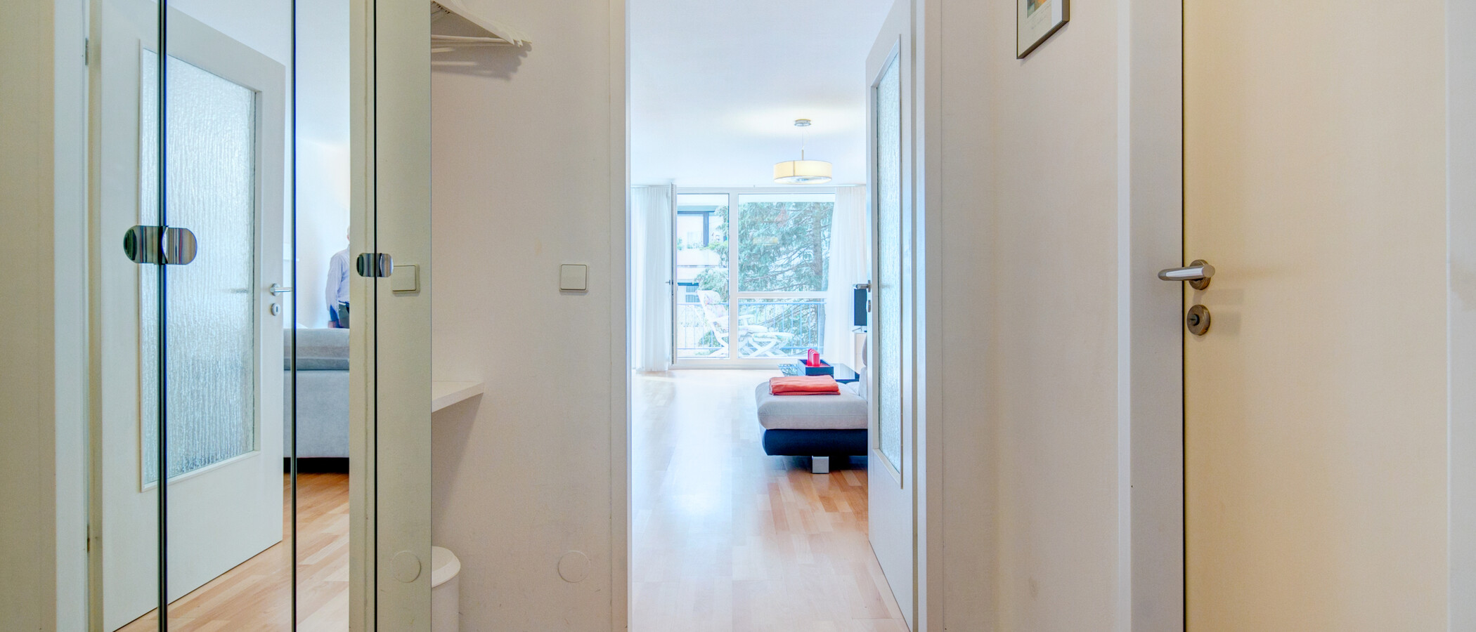 マンション München Schwabing-West 01 玄関入り口 9967