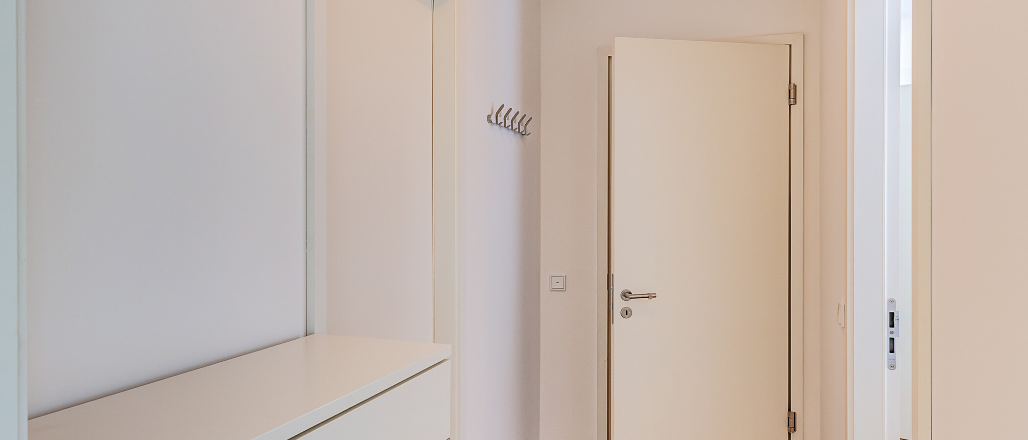 マンション München Ludwigsvorstadt 04 玄関入り口 9983