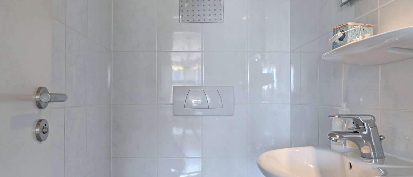 マンション München Moosach 01 ゲスト用 WC 9984