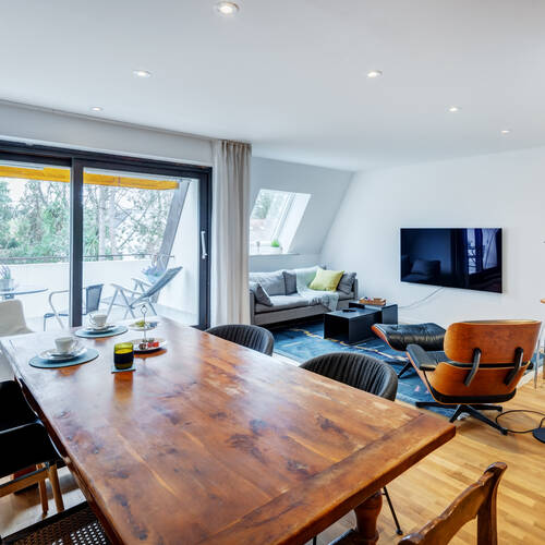 アティック・フラット（屋根裏） 部屋数 2 部屋 | ミュンヘン-Trudering | 10634