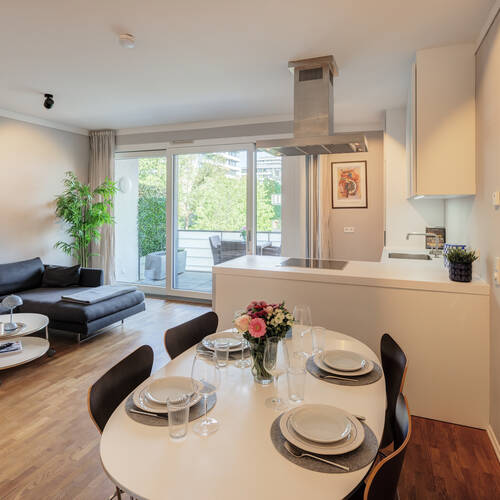 マンション 部屋数 3 部屋 | ミュンヘン-Schwabing-West | 11278