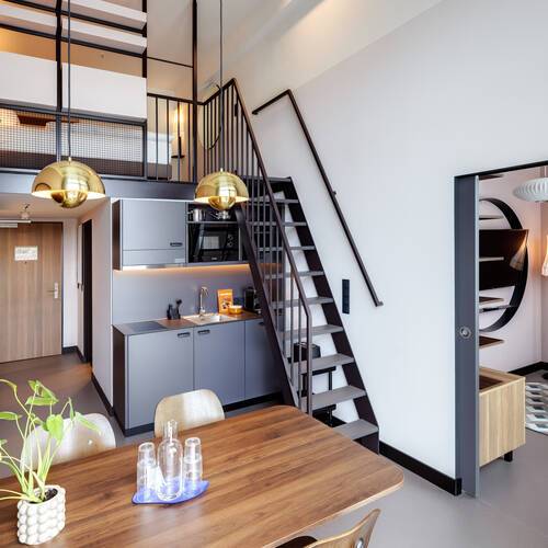 メゾネット・マンション（複数階にわたるマンション） 部屋数 2.5 部屋 | ミュンヘン-Neuperlach | 13534