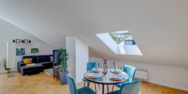 アティック・フラット（屋根裏） 部屋数 1.5 部屋 | ミュンヘン-Waldtrudering | 13621