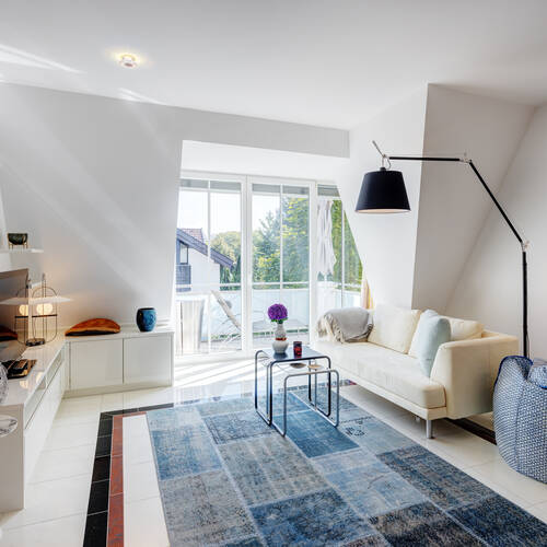 アティック・フラット（屋根裏） 部屋数 2 部屋 | ミュンヘン-Solln | 13669