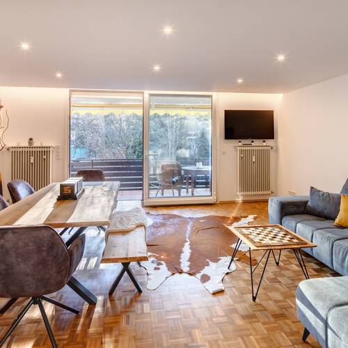 "タウン・ハウス/ローハウスのミドルハウス（外壁を共有した家の並びの両角以外のハウス） " 部屋数 4 部屋 | Gmund am Tegernsee | 14329