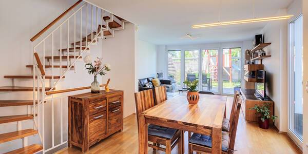 テラスハウス角住宅 部屋数 5 部屋 | Karlsfeld | 14478