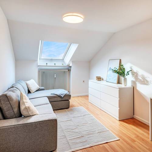 アティック・フラット（屋根裏） 部屋数 2.5 部屋 | Dachau | 14669
