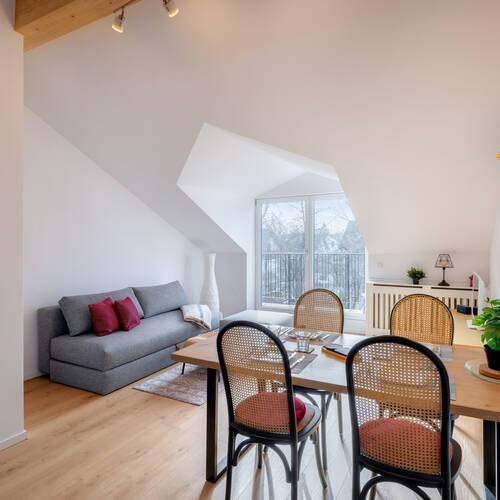 アティック・フラット（屋根裏） 部屋数 2.5 部屋 | Gröbenzell | 14746