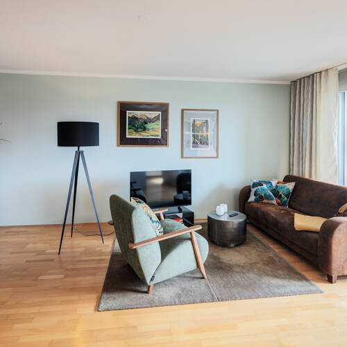 アティック・フラット（屋根裏） 部屋数 2 部屋 | ミュンヘン-Ludwigsvorstadt | 14803