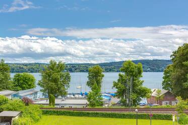 美しくしつらえられた マンション 場所： Starnberg
