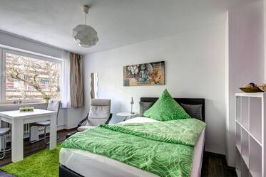 Sバーン駅「ロイヒテンベルクリング」近くの家具付き賃貸物件 