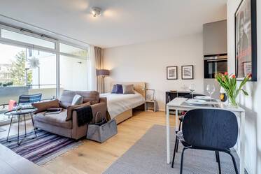 スタイリッシュな家具付きアパート