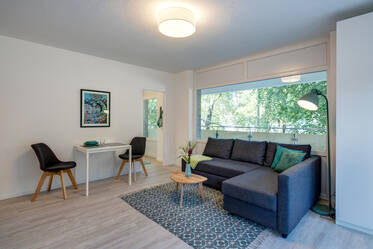 Schönes Apartement mit großem Balkon in Schwabing