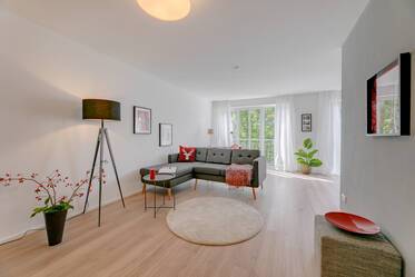 美しくしつらえられた マンション 場所： Schwabing