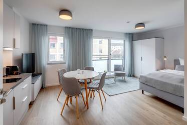 とても美しいインテリア アパルトマン 場所： Milbertshofen