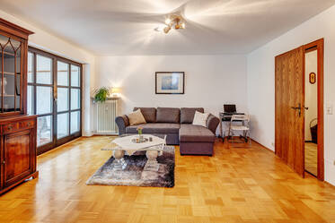 美しくしつらえられた マンション 場所： Neufahrn b. Freising