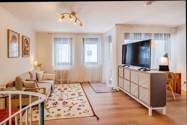 家具付 メゾネット・マンション（複数階にわたるマンション） 場所： Trudering